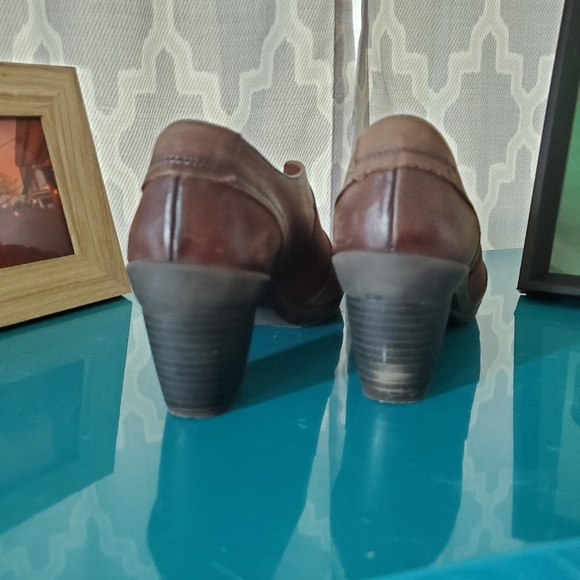 Pikolinos Leather Slip-on Heeled Bootie - Picture 5 of 14